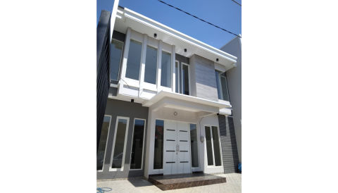 Dijual Rumah Manyar Jaya Baru Gress