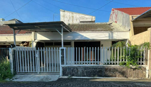Dijual Rumah Hitung Tanah Manyar Jaya