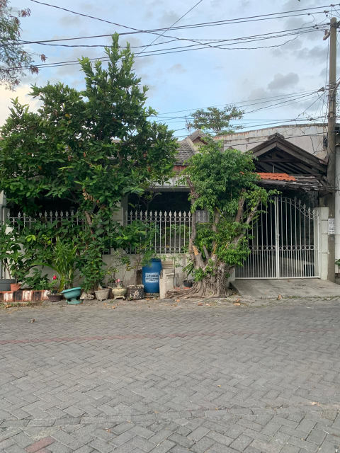 Dijual Rumah Sutorejo