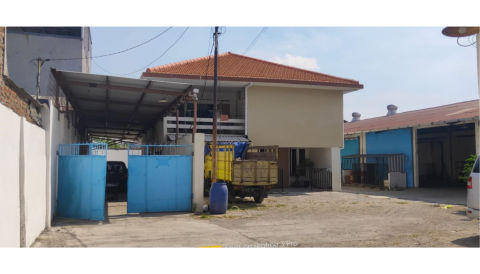 Dijual Rumah dan Gudang di Petemon