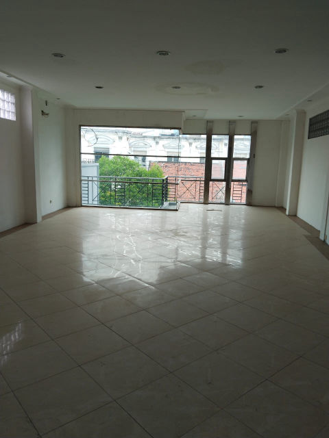 Dijual / Disewa Ruko Komersial Jalan Genteng Besar