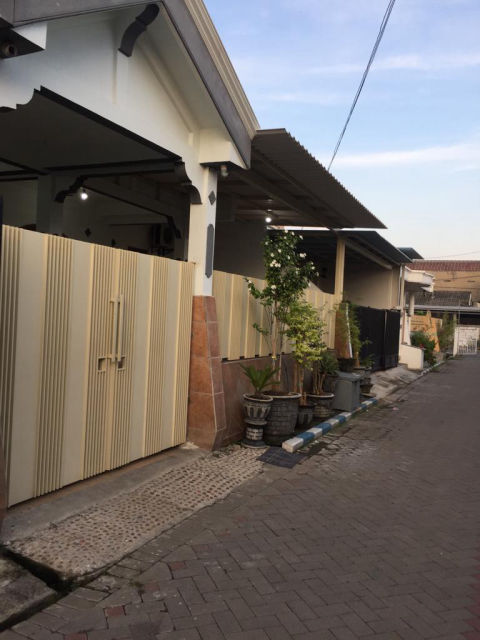 Dijual Rumah Griya Kebraon Selatan