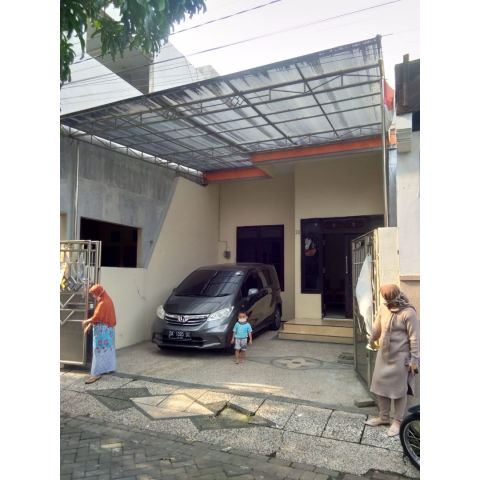 Dijual Rumah di Jalan Ngesong, Dukuh Kupang