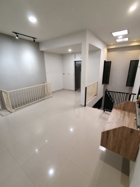 Disewa Rumah Babatan Pantai