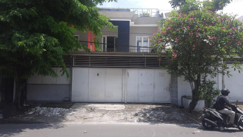 Dijual Rumah Pucang Anom